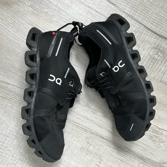 ON RUNNING ON CLOUD 6 Jet Black Performance Sneakers Size 8 - Picture 5 of 16